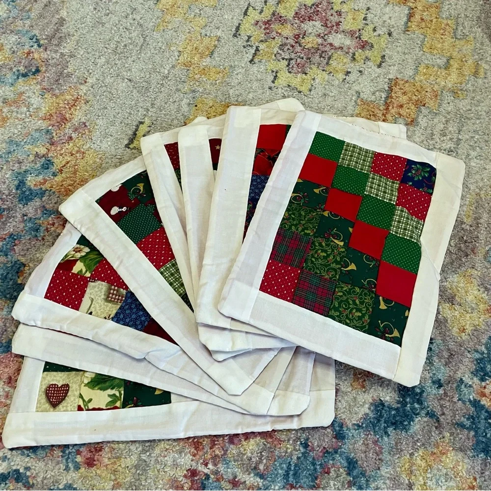 Vintage handmade holiday quilted square pattern placemats set of 8 13.5” x 10”